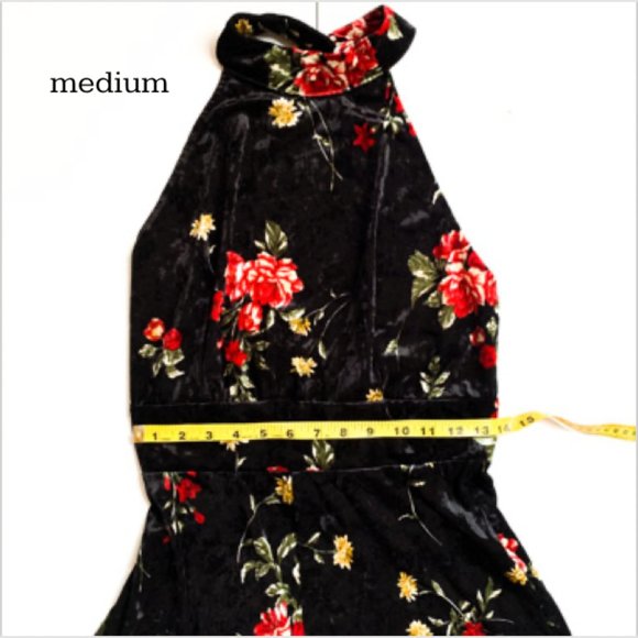 black velvet backless romper w/red rose detail - Picture 4 of 9